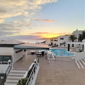 118 Portonovo Puerto del Carmen (Lanzarote)